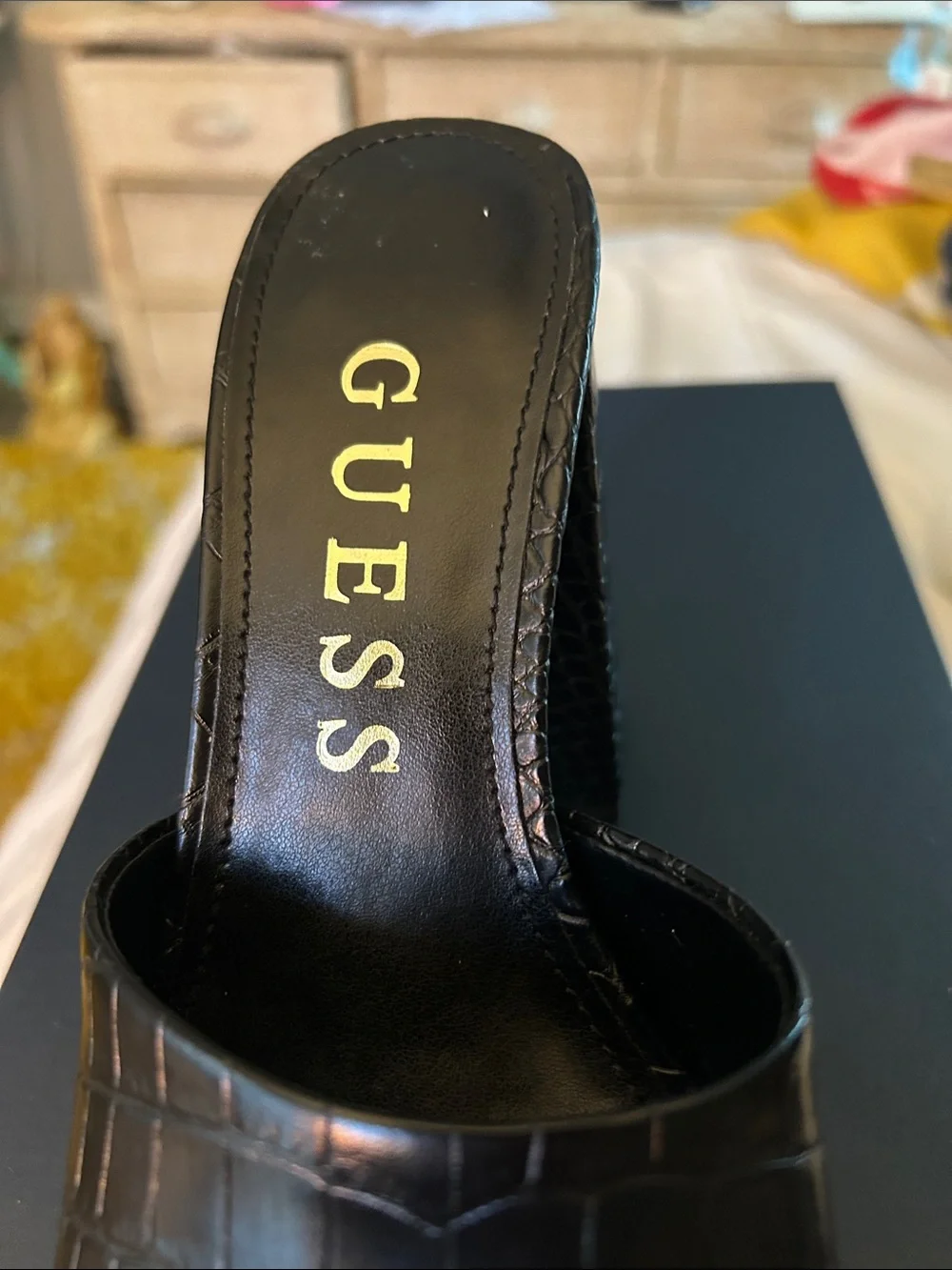 GUESS Black Croc-Embossed Platform Slide Heels NWOB